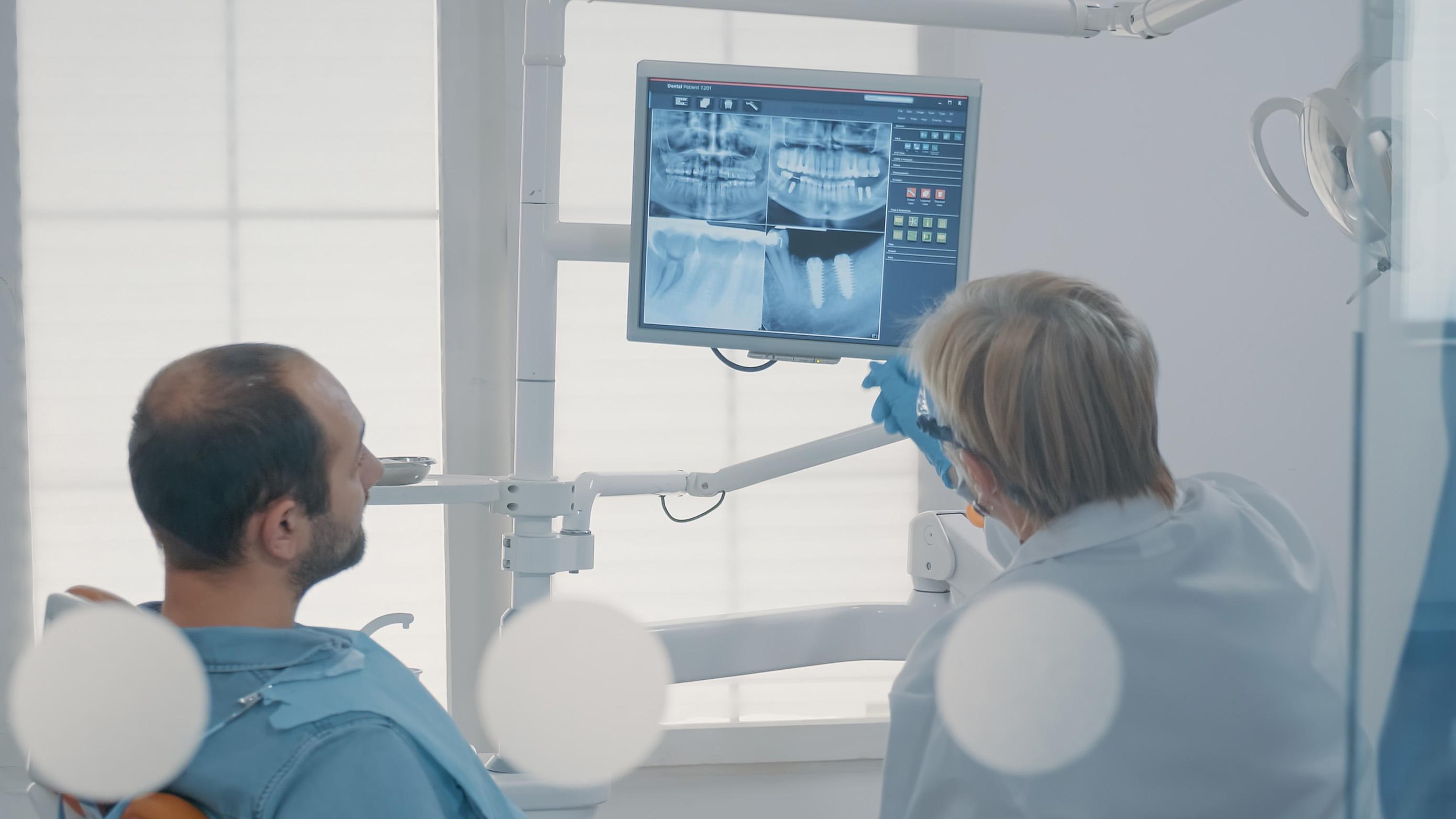 Можно ли делать КТ с имплантами зубов?