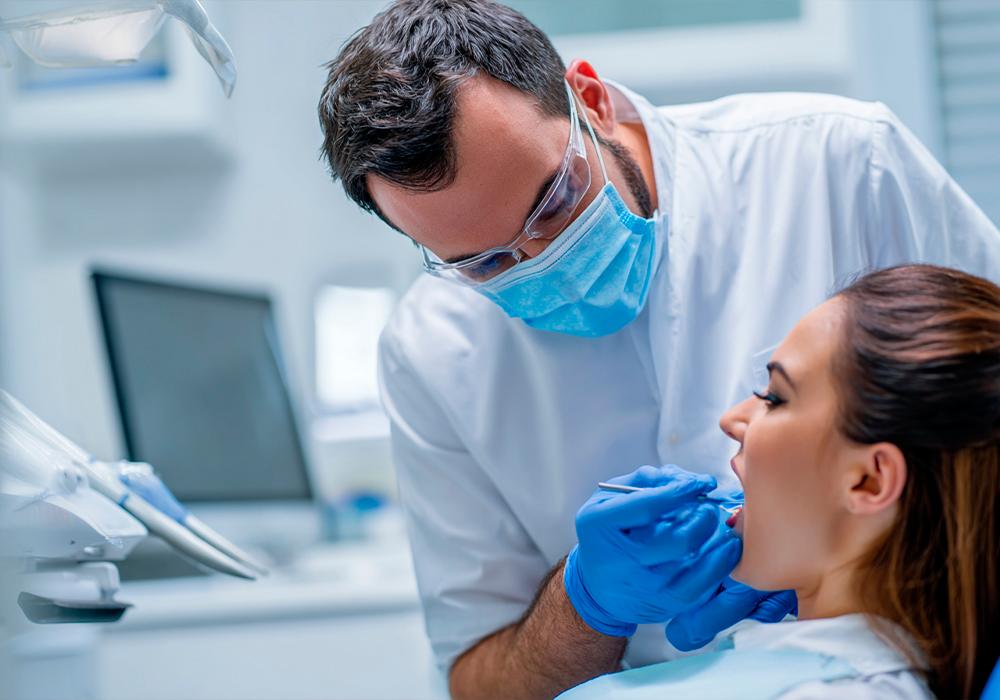 Виниры на кривые зубы