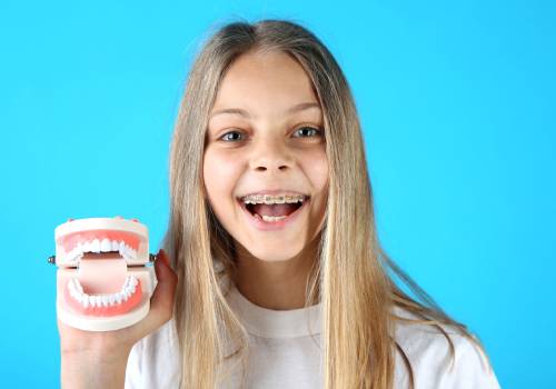 Как ставят брекеты на зубы детям